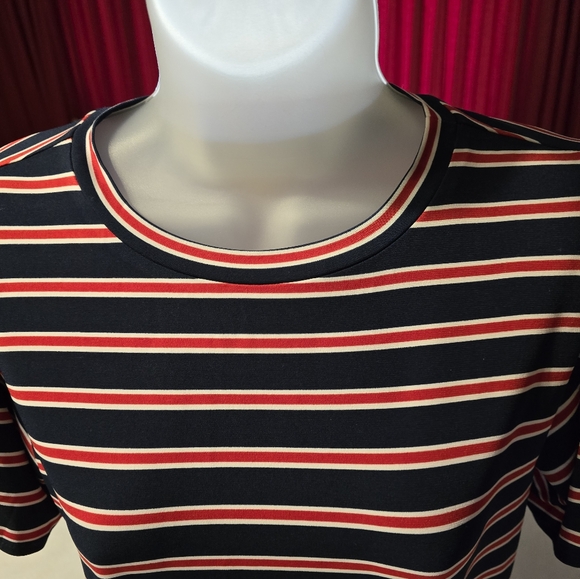 Michael Kors petite stripped flutter sleeve top. - Picture 3 of 6